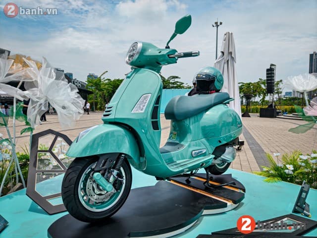 Vespa GTS 300