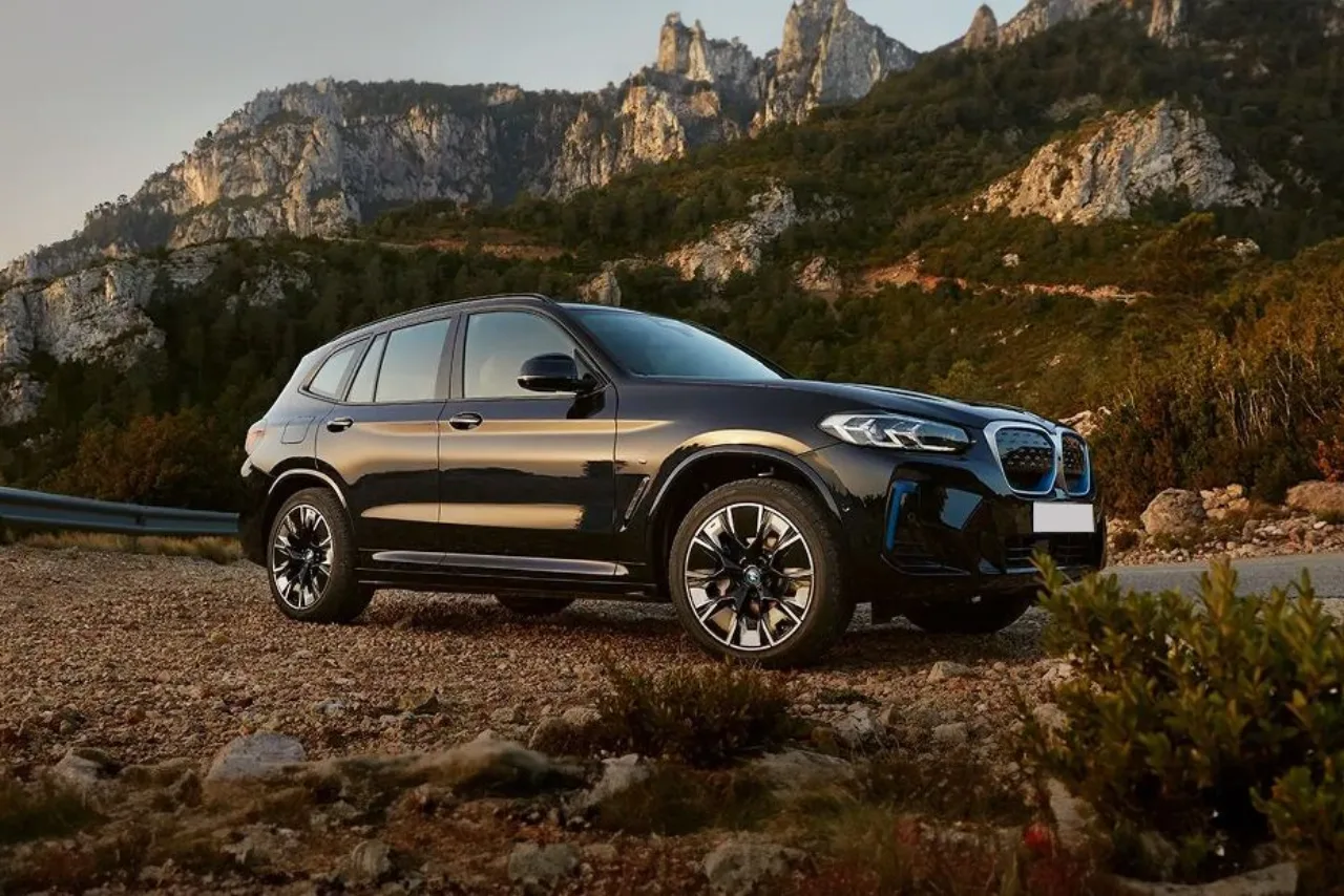 BMW iX3 มือสอง ดีไหม? ราคา ตรวจแบต ชาร์จ และแยกรุ่นให้ถูก