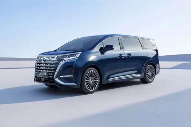 DENZA D9 ดีไหม? ราคา 2026 เทียบ Premium, Performance AWD และ Phantom