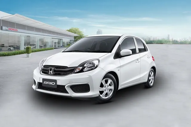 Xe cũ nhỏ gọn đi phố nên chọn gì? Đo chỗ đỗ và chi phí một ngày