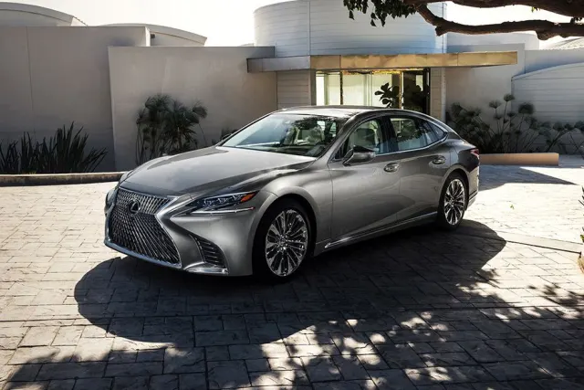 Lexus LS มือสอง ดีไหม? ราคา แยก 430/460/600hL/350 และวิธีตรวจ
