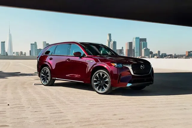 Mazda CX-90 ba phiên bản: 1,899–2,299 tỷ, bản nào đáng mua?