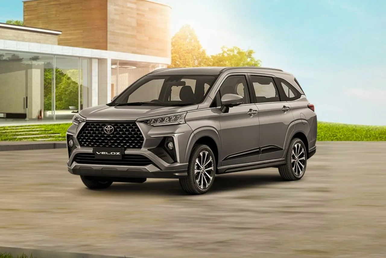 Toyota Veloz vs Honda BR-V รถ 7 ที่นั่งคันไหนดี? เทียบราคาและพื้นที่