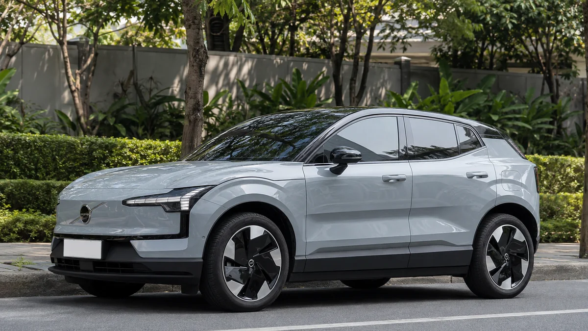 Volvo EX30 MY2026 ดีไหม? ราคา ระยะ ชาร์จ และข้อจำกัดก่อนซื้อ