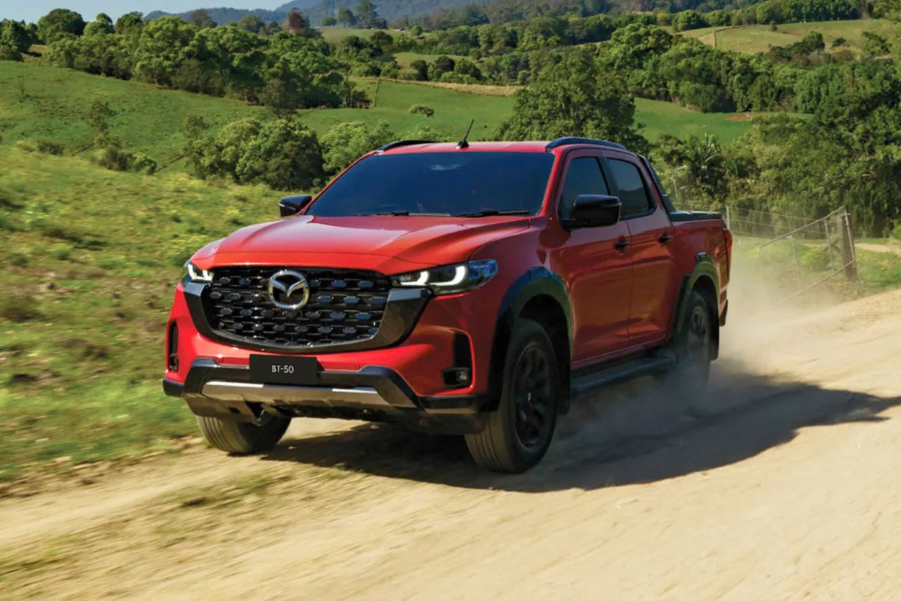 Mazda BT-50 กระบะของ Mazda ที่ใช้แพลตฟอร์มเดียวกับ Isuzu D-Max