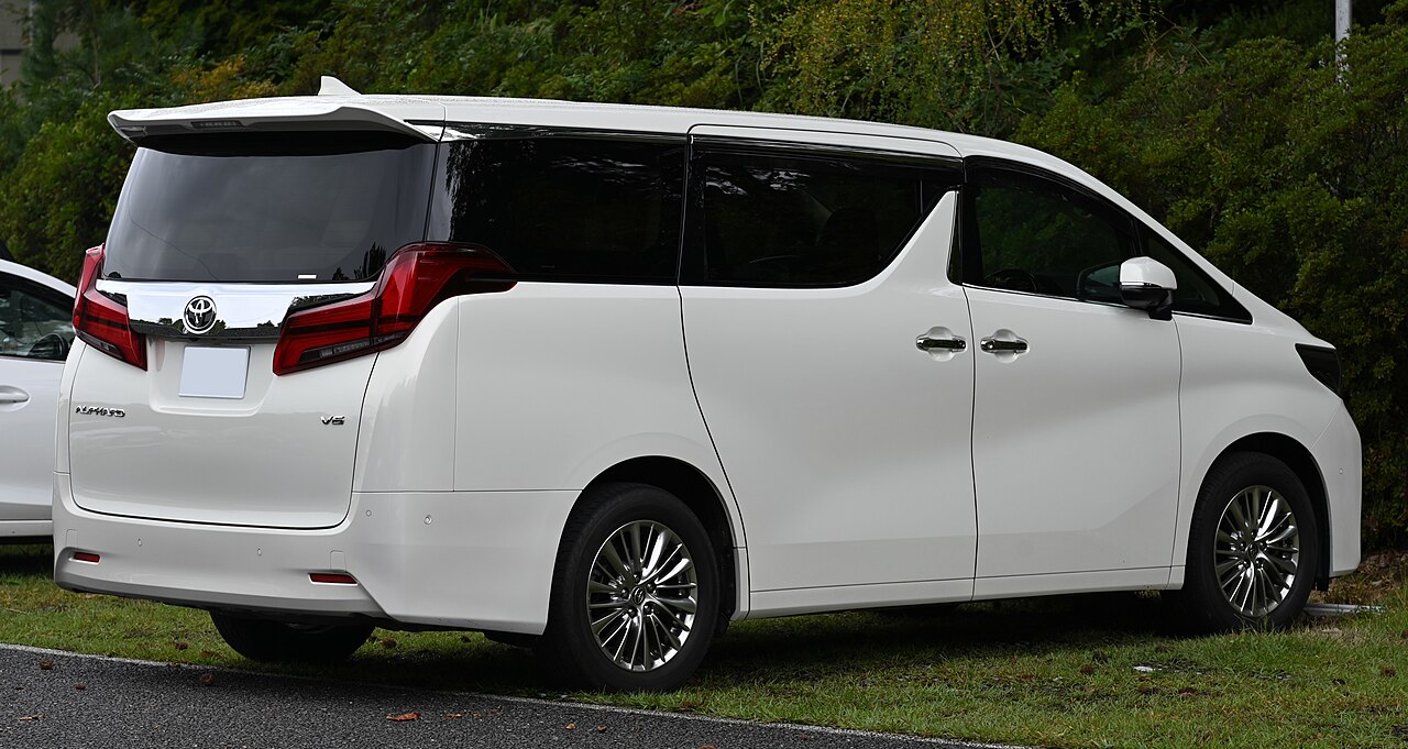 Toyota Alphard cũ có nên mua? Giá và điểm kiểm tra