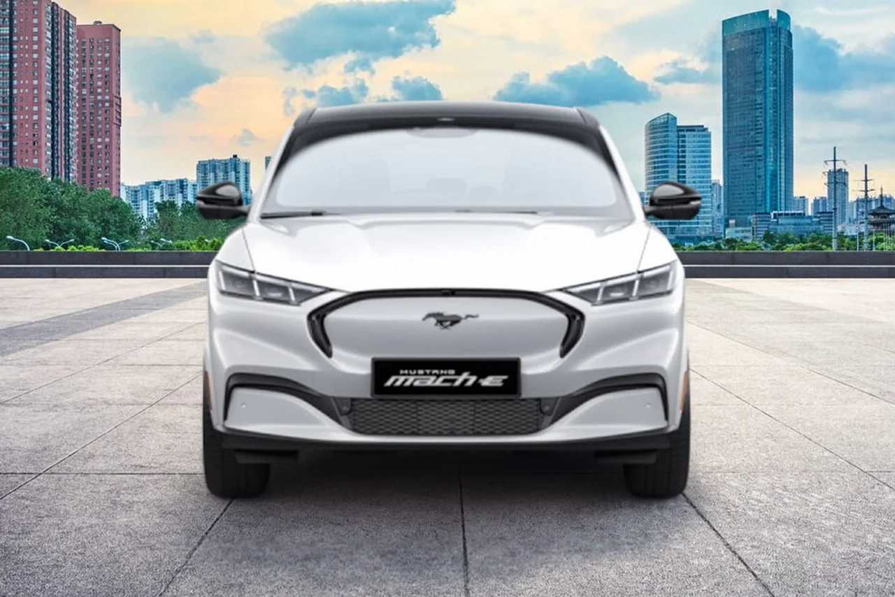 Ford Mustang Mach-E Premium AWD 2026 tại Việt Nam